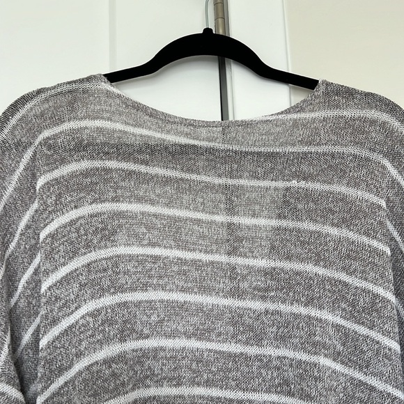 Grey & White Stripped Sweater with Open Back - Picture 3 of 5